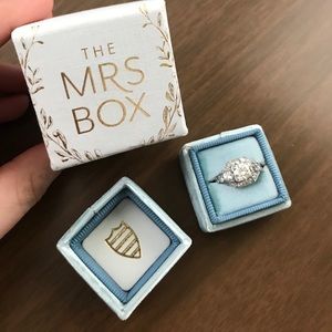 Mrs. Box in Newport Classic Petite